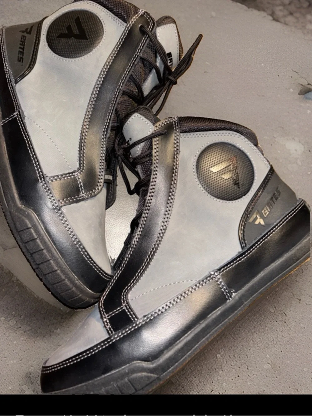 Bates Taser Performance Men's Motorcycle Boots in grey and black, Men’s size 11